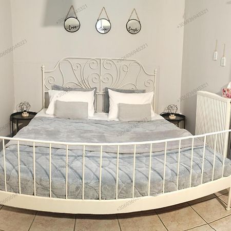 Apartamento Georgias House 7 Min From Athens Airport Artemida  Exterior foto