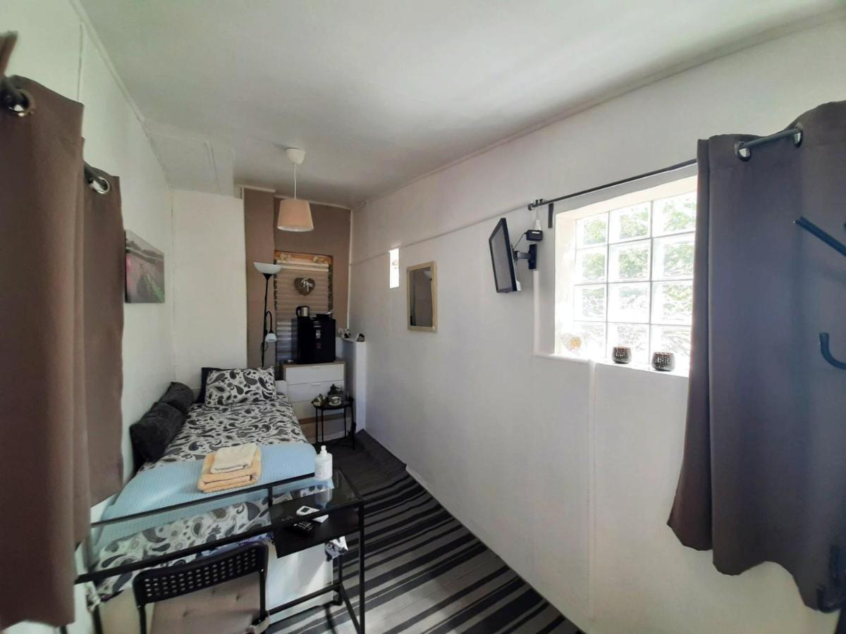 Apartamento Georgias House 7 Min From Athens Airport Artemida  Exterior foto