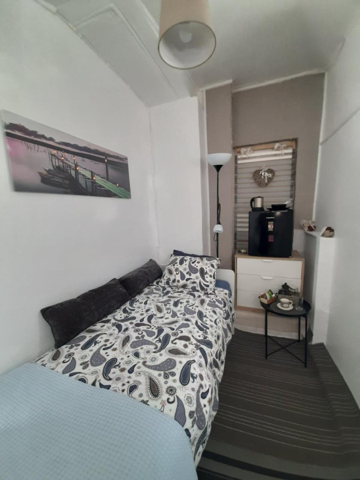 Apartamento Georgias House 7 Min From Athens Airport Artemida  Habitación foto